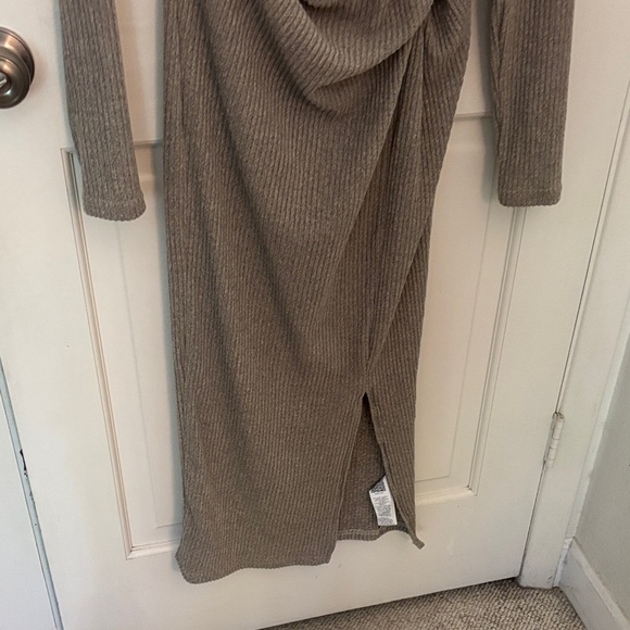 SHEIN Long Sleeve Knotted Dress in Taupe - Picture 5 of 7